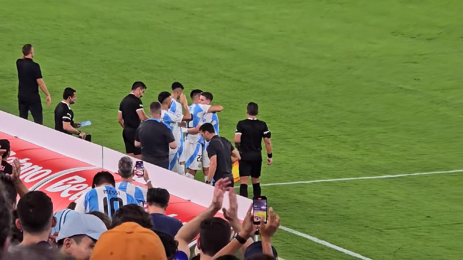 阿尔瓦雷斯与劳塔罗、迪巴拉对比：阿根廷三大前锋风格差异与互补分析