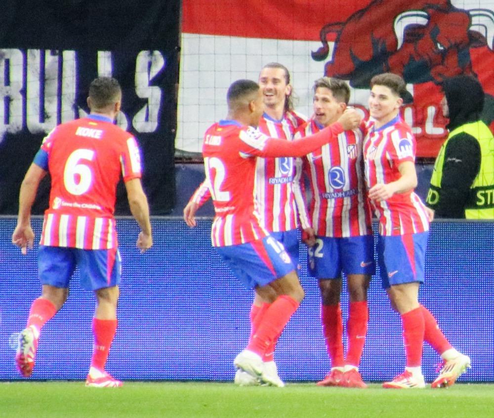 阿尔瓦雷斯职业态度与拼搏精神：蜘蛛永不停歇的奔跑哲学